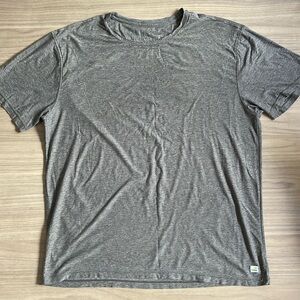 MENS VUORI GRAY WORKOUT SHIRT SIZE XXL 2XL